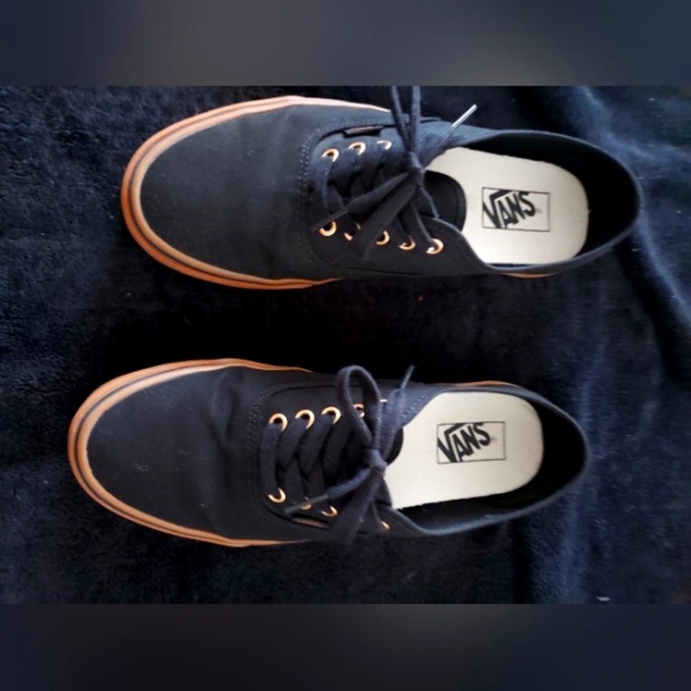 Gummy sole Vans